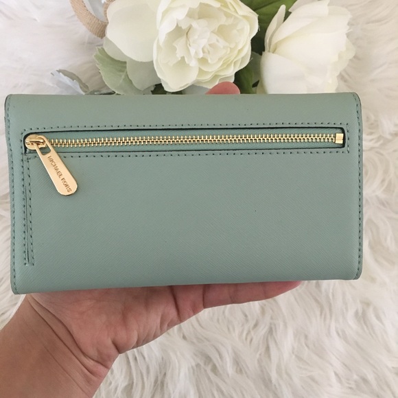 New Michael Kors jet set Large trifold wallet - Picture 6 of 8